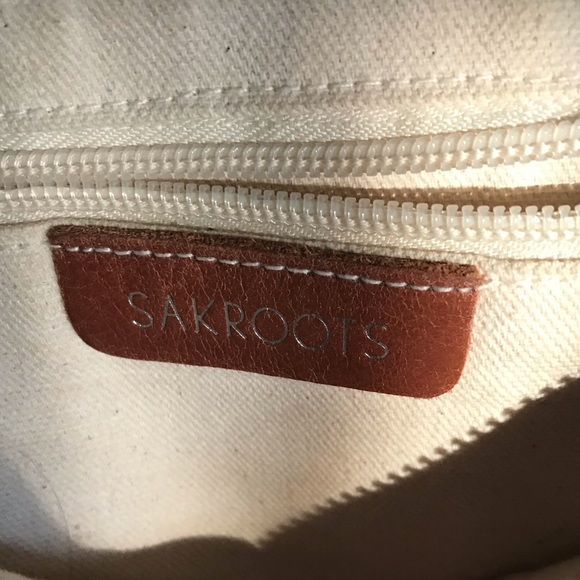 🛍3 for $25🛍 Leather SAKROOTS convertible clutch - Picture 7 of 9